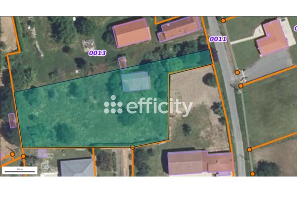 Terrain
        
        - 2400 m² Exclusivité 45 000 € *