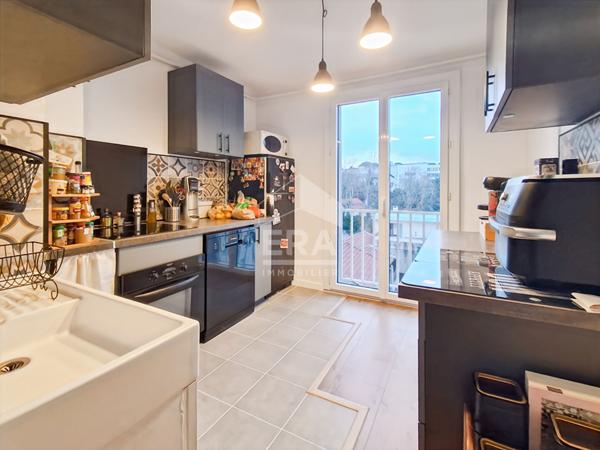 À vendre : Grand T2 de 54 m²  avec Balcon situé au 5eme étages