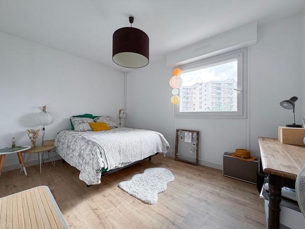 ANGERS : Appartement 3 chambres lumineux avec ascenseur, balcon, cave et parking !
