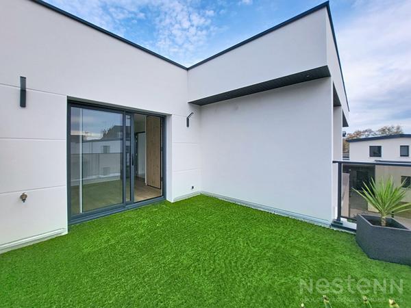 Maison contemporaine 4 chambres avec garage et jardin