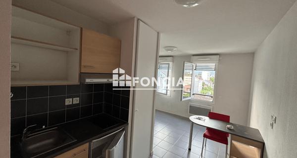 Location Studio 20.1 m² - Grenoble 38100