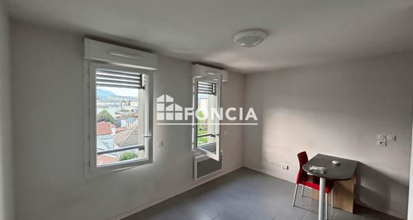Location Studio 20.1 m² - Grenoble 38100