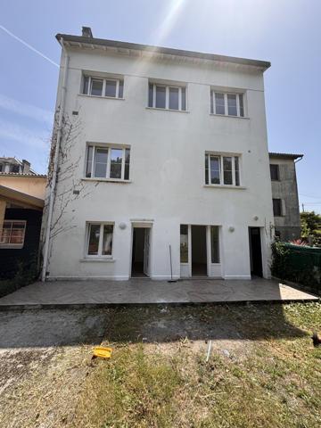 Immeuble 14 pièces - 300 m²