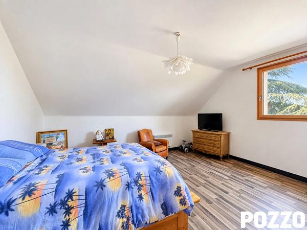 À VENDRE - Maison dans le bourg de Bréhal de 255m² au calme avec parc arboré BREHAL