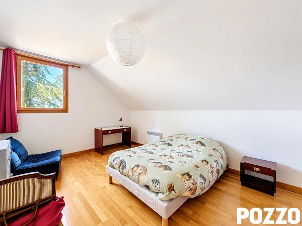 À VENDRE - Maison dans le bourg de Bréhal de 255m² au calme avec parc arboré BREHAL