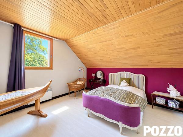 À VENDRE - Maison dans le bourg de Bréhal de 255m² au calme avec parc arboré BREHAL
