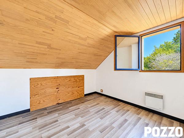 À VENDRE - Maison dans le bourg de Bréhal de 255m² au calme avec parc arboré BREHAL