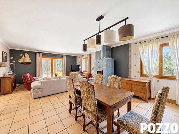 À VENDRE - Maison dans le bourg de Bréhal de 255m² au calme avec parc arboré BREHAL