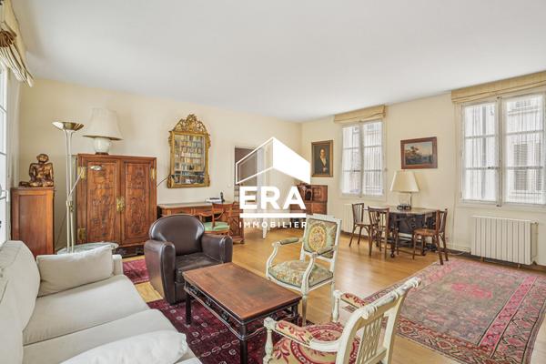 A VENDRE ÉLÉGANT 4P ATYPIQUE "COMME UNE MAISON" CENSIER MOUFFETARD Paris 5E