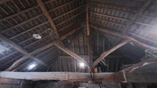 Maison ancienne de plain pied - Combles aménageables