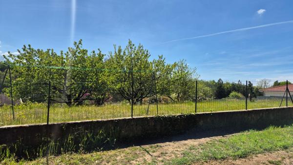 Terrain Saint Lattier 1193 m2  85 000 Euros