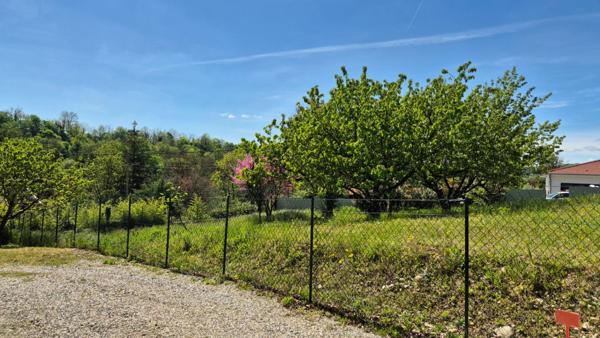 Terrain Saint Lattier 1193 m2  85 000 Euros