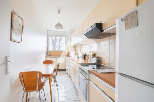 SEVRES RIVE GAUCHE - APPARTEMENT 3 PIECES 324 200 € **  - Référence  672-S