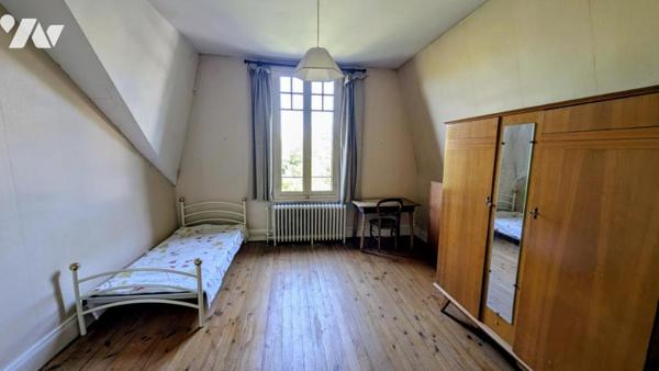 Quartier résidentiel proche Hôpital & Gare Belle VILLA 1930 T6 de 122m² habitables Garage & Jardin 