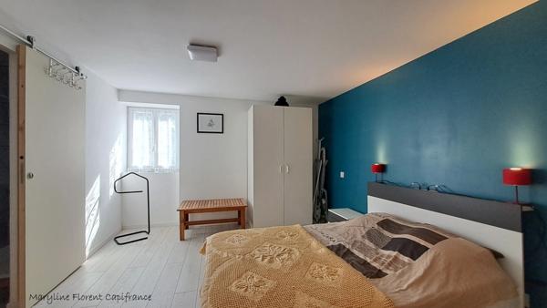 Maison de village T2/T3 de 48 m² (60 m² au sol) entièrement rénovée - Tourzel-Ronzières