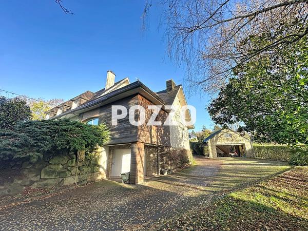 A Vendre - AVRANCHES - Maison 10 pièce(s) 270 m² - Terrain de 2780 m² AVRANCHES