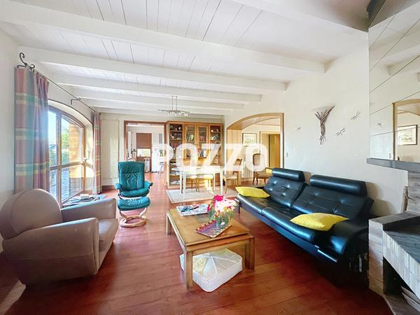 A Vendre - AVRANCHES - Maison 10 pièce(s) 270 m² - Terrain de 2780 m² AVRANCHES