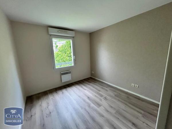 Appartement à louer 3 pièces 51.65m² Tulle (19000)