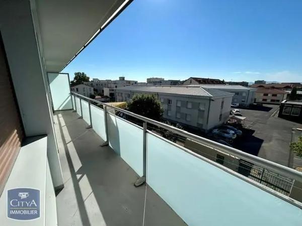 Appartement à louer 4 pièces 69.09m² Clermont-Ferrand (63100)