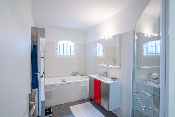 Villa Toulon Ouest 5 pièce(s) 107 m2