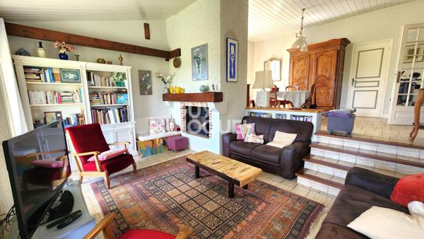 Maison 3 chambres, studio, garage et jardin