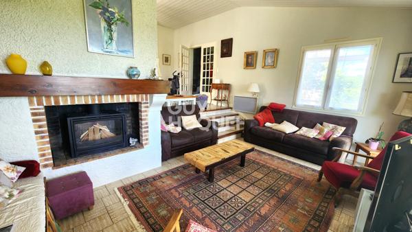 Maison 3 chambres, studio, garage et jardin