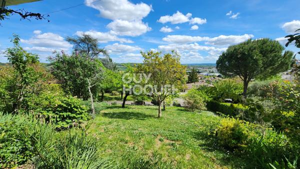 Maison 3 chambres, studio, garage et jardin