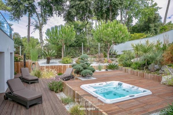 SAINT GEORGES DE DIDONNE  SPLENDIDE VILLA CONTEMPORAINE