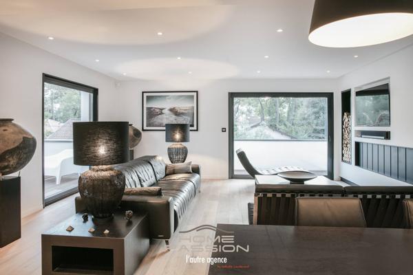 SAINT GEORGES DE DIDONNE  SPLENDIDE VILLA CONTEMPORAINE