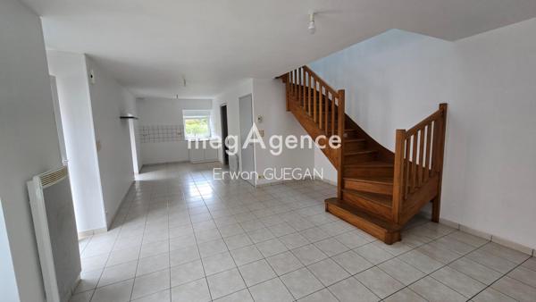 Maison à LANGOELAN, 56160 - 4 pièces 70m²