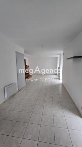 Maison à LANGOELAN, 56160 - 4 pièces 70m²