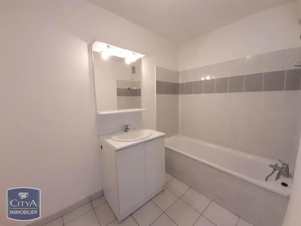 Appartement à louer 3 pièces 55.53m² Limoges (87280)