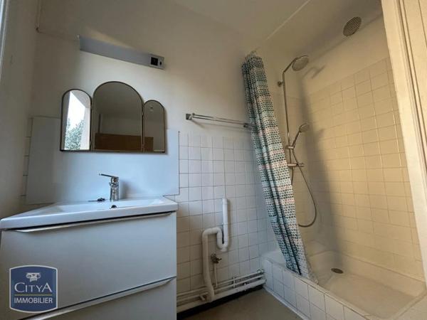 Appartement à louer 1 pièce 21.89m² Niort (79000)