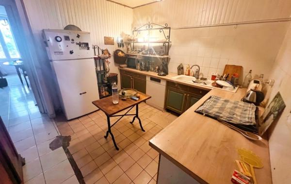 Vente Maison jardin remise à rafraîchir Bize-minervois   