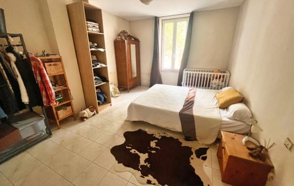 Vente Maison jardin remise à rafraîchir Bize-minervois   