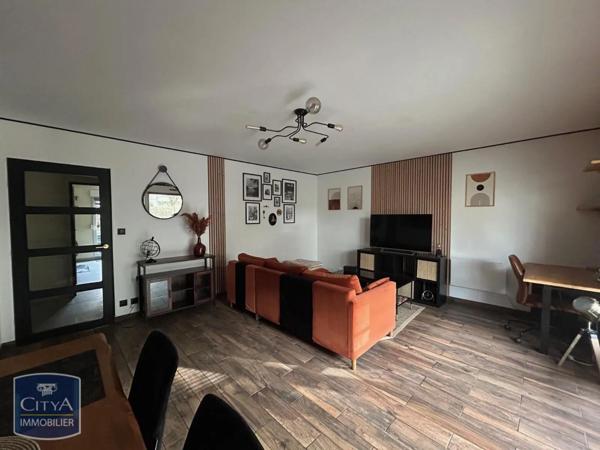 Appartement à louer 2 pièces 56.9m²