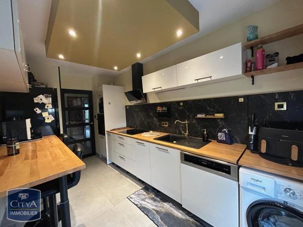 Appartement à louer 2 pièces 56.9m²