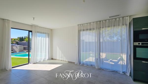 Maison 3 faces de 90 m² avec piscine et garage à Saint-Cyprien