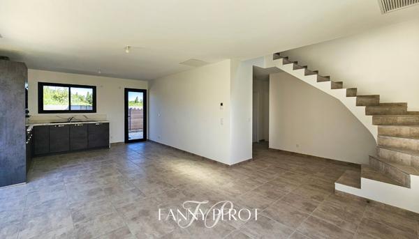 Maison 3 faces de 90 m² avec piscine et garage à Saint-Cyprien