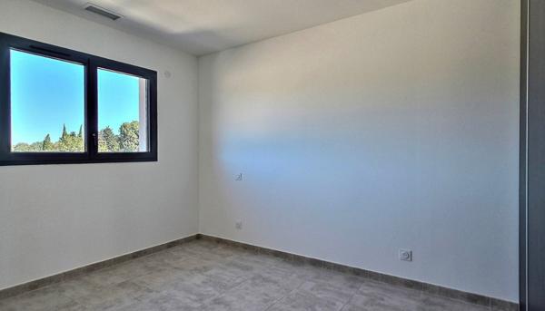 Maison 3 faces de 90 m² avec piscine et garage à Saint-Cyprien