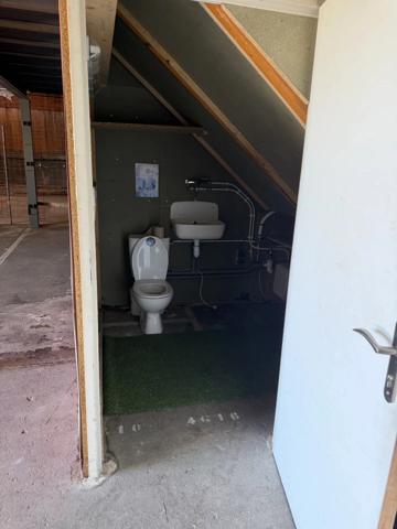 Location                                                      Local commercial
                        
                     6 pièces                      380 m2                     à Brioude
