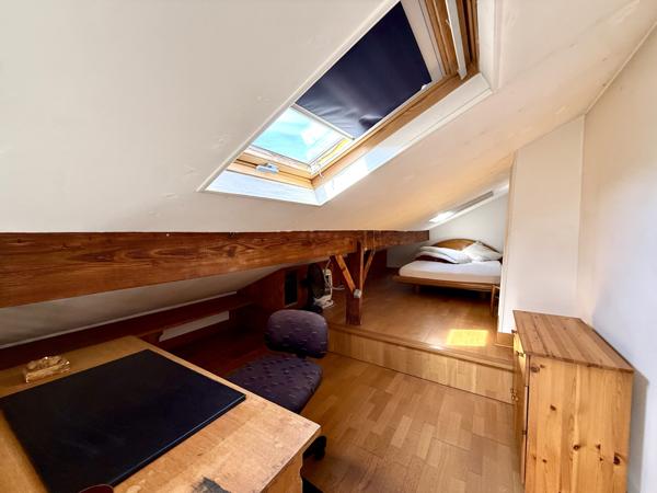 Livry-Gargan (93190) Maison avec jardin, garage et dépendance