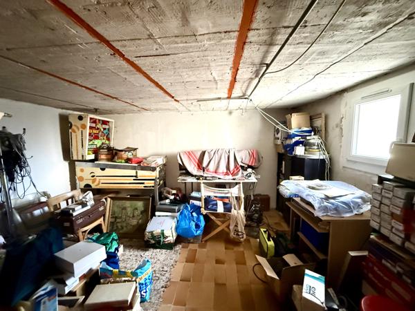 Livry-Gargan (93190) Maison avec jardin, garage et dépendance