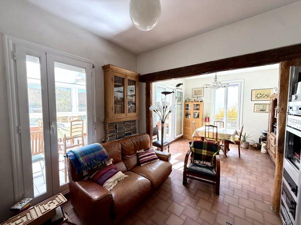 Livry-Gargan (93190) Maison avec jardin, garage et dépendance