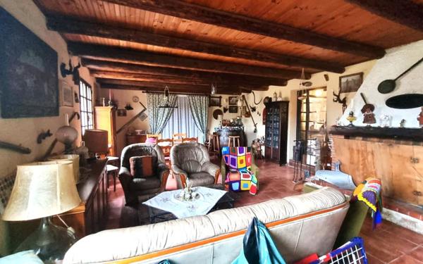 Maison à vendre    3 pièces • 129,17 m2 Régusse