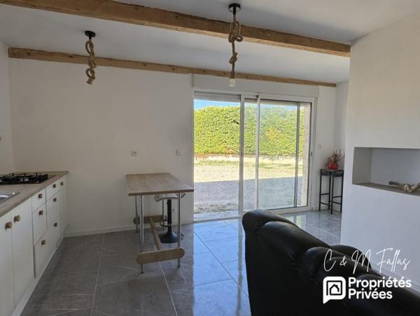 Ensemble immobilier avec appartement indépendant, piscine et dépendances à Séguret