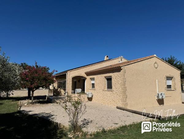 Ensemble immobilier avec appartement indépendant, piscine et dépendances à Séguret