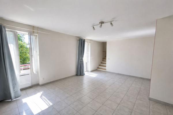 Appartement Carrieres Sous Poissy 3 pièce(s) 68 m2 219 000 € **  - Référence  9247