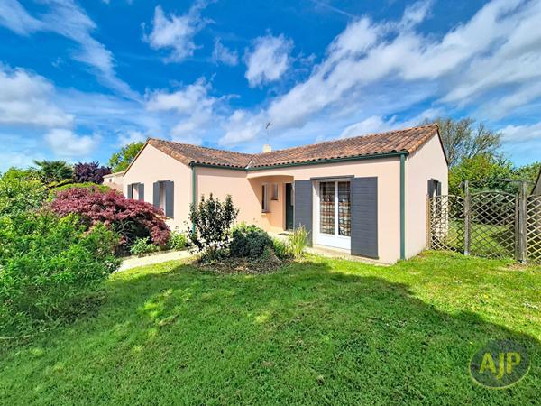 Vente maison Montaigu : 263 000 € - AJP Immobilier Montaigu