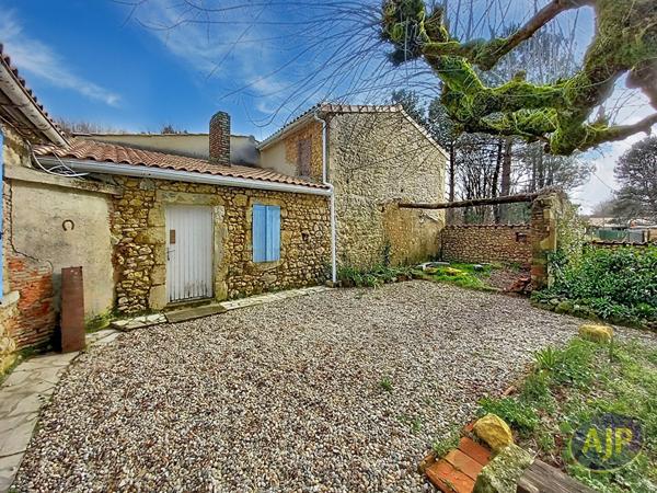 Vente maison Saint Germain D Esainteuil : 189 000 € - AJP Lesparre Immobilier